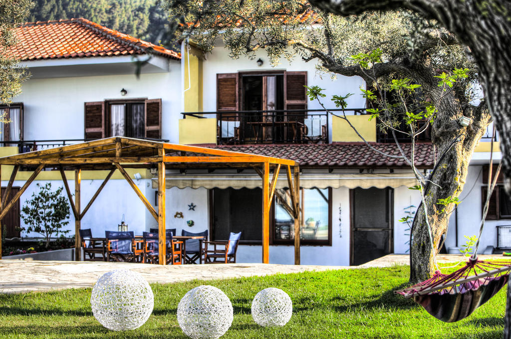 Anna Karra Studios & Apartments Vourvourou Exterior photo